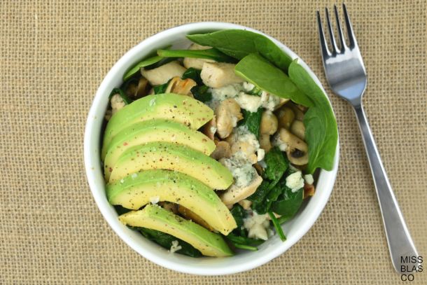 Spinach with chicken and mushrooms