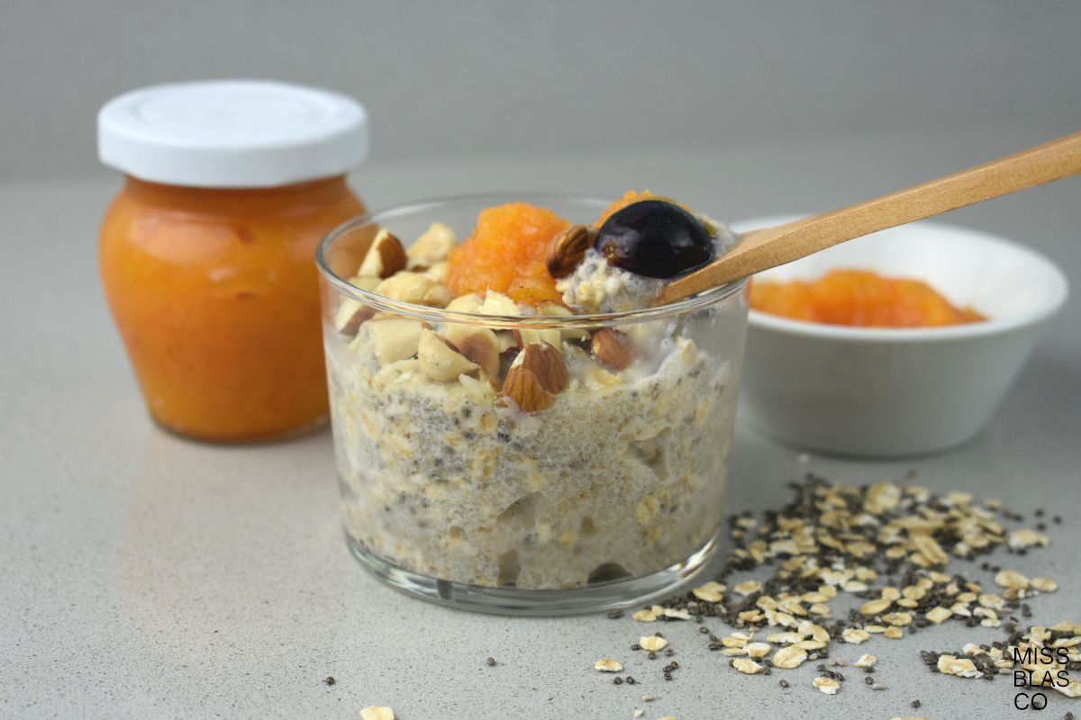 Oat psyllium chia pudding