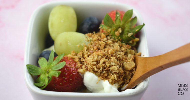 Sugar free granola and fruit