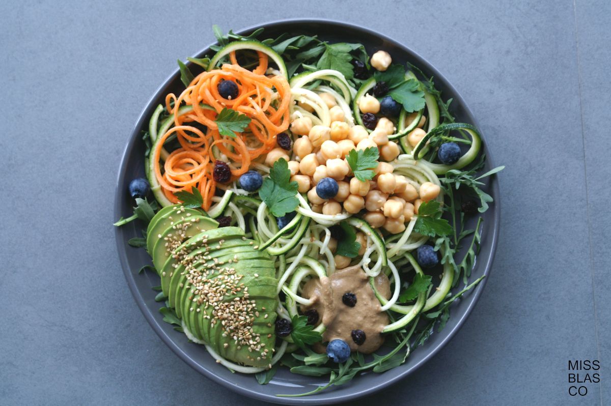 tahini zucchini noodles