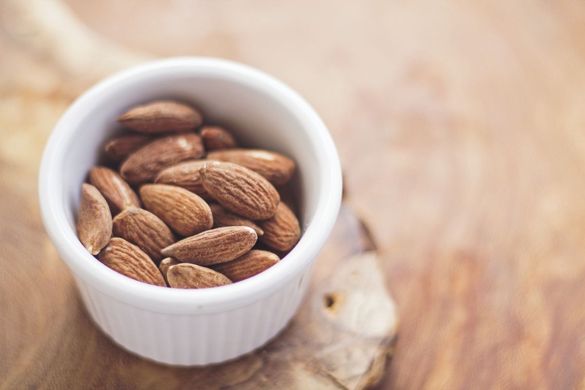 Almonds and weight management