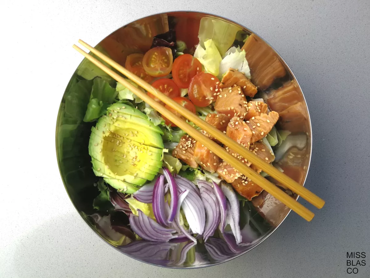 Easy Salmon Poke Bowl with bambu sticks