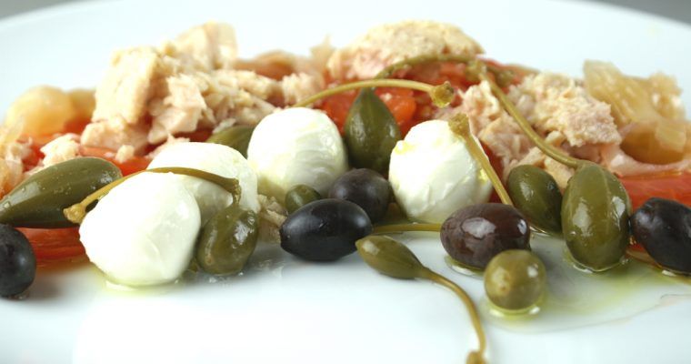 leek onion tomato salad with capers