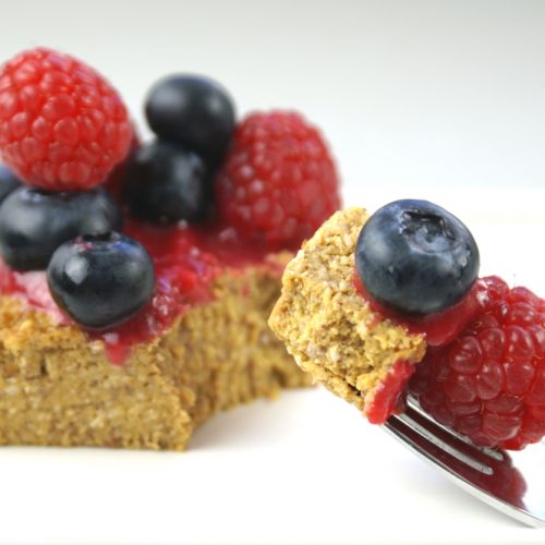 flourless pumpkin nut cake with red fruits