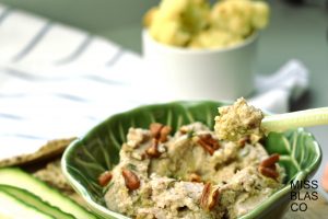 dip de coliflor y nueces