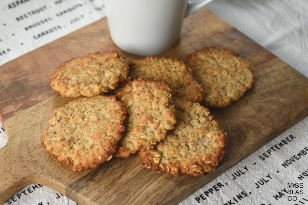 Sugar-Free Oatmeal Cookies