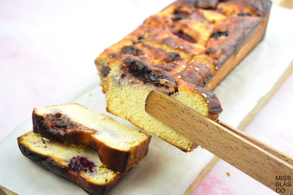 sugar-free blueberry sponge cake